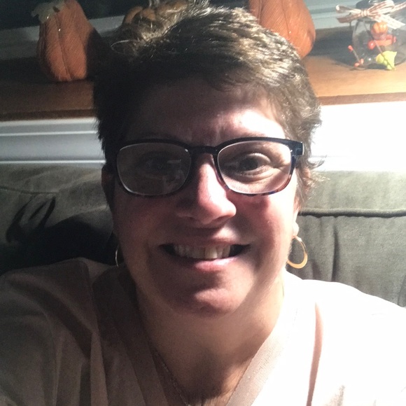 Meet your Posher, Kelly - Picture 1 of 1